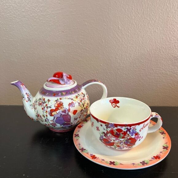 Red hat society Paul Cardew teapot,teacup and saucer set nwt - Picture 15 of 15